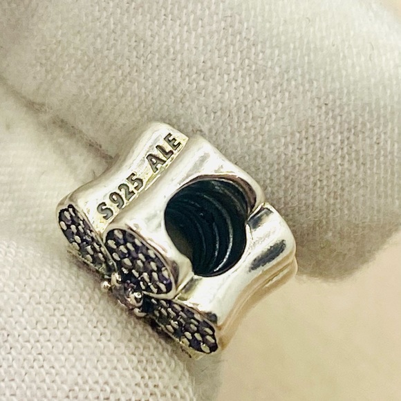 EUC Pandora 791481PCZ Silver Sparkling Primrose Charm w/ Pink & Purple CZ’s - Picture 9 of 10